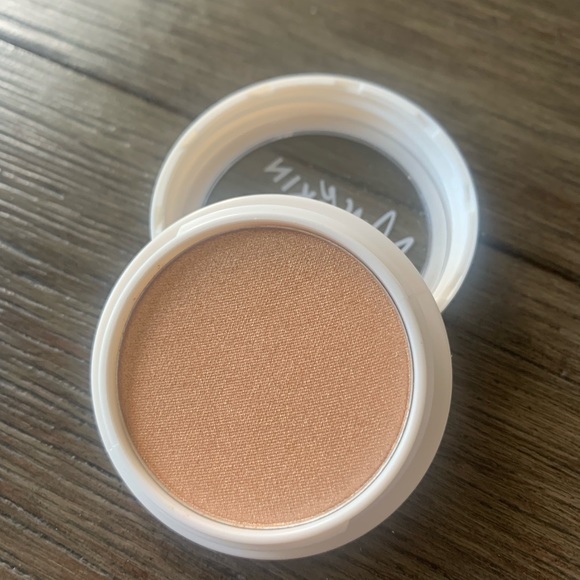 IBY Beauty & Kaleido Cosmetics Face Highlighters- New In Package - Picture 2 of 5